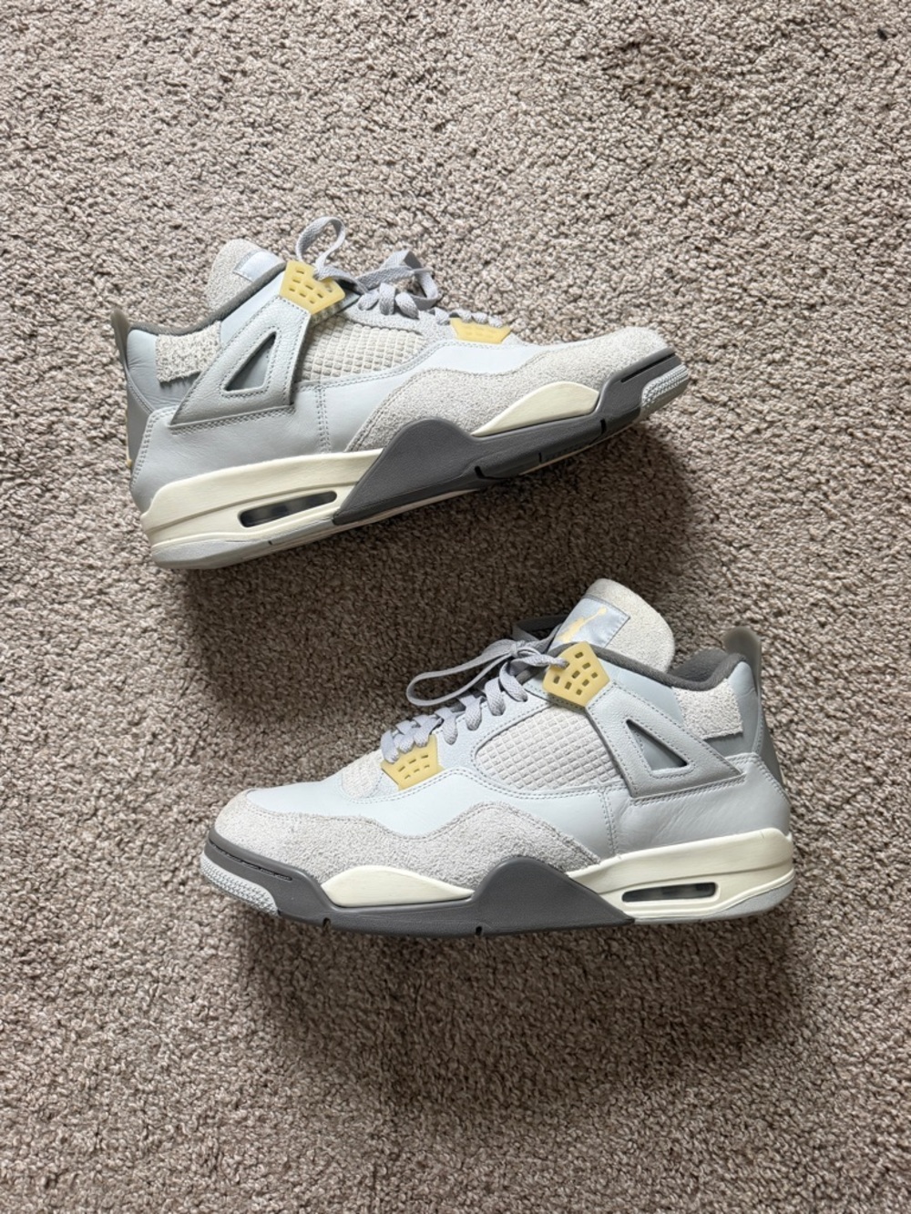 Air Jordan 4 Retro SE Craft Photon Dust Grey